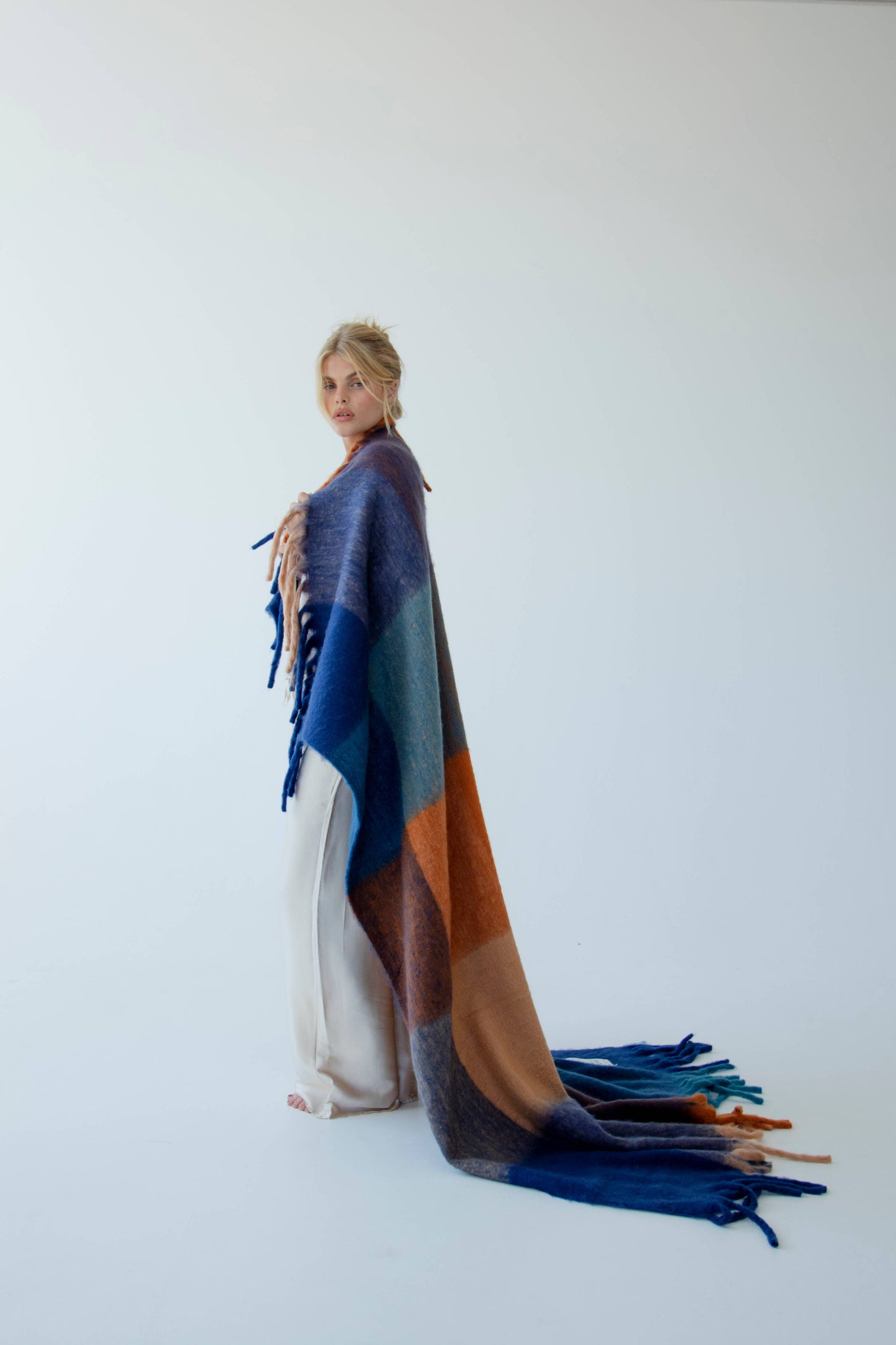 The Reykjavik Throw - 100% Recycled - Tokyo Lights - AW24