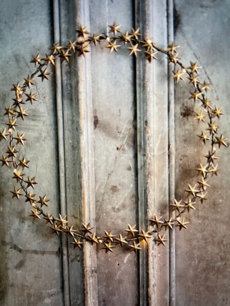 Starlight Wreath (antique)