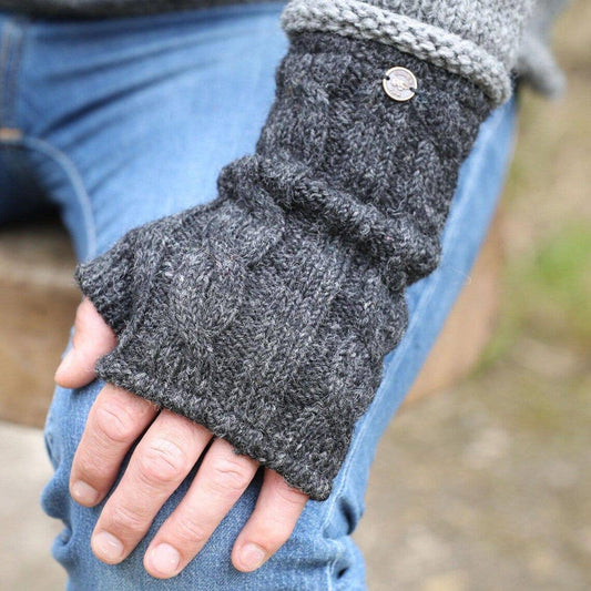 Cable Wristwarmers - Knitted Pure Wool - Fair Trade