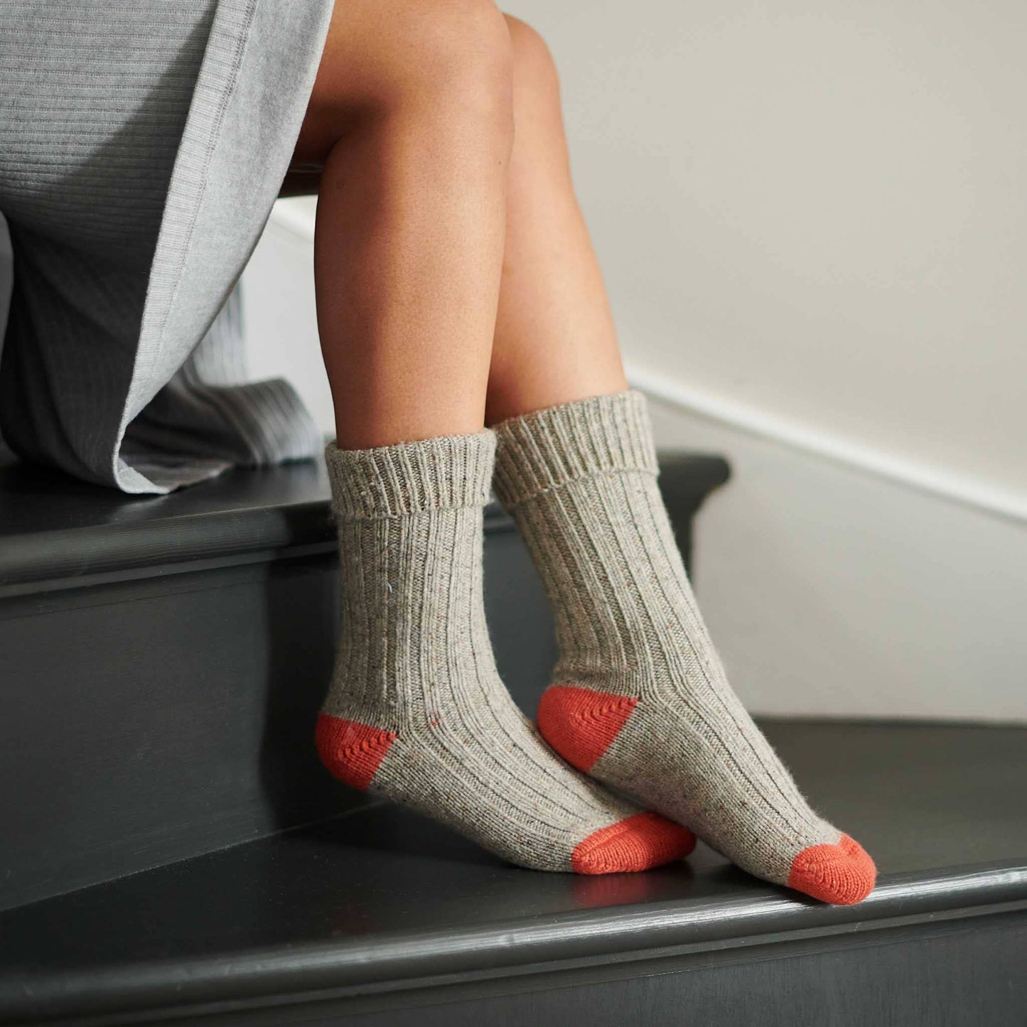 Unisex Recycled Silk Blend Ribbed Socks