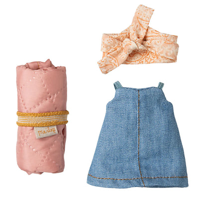 Hiker Mouse Big Sister