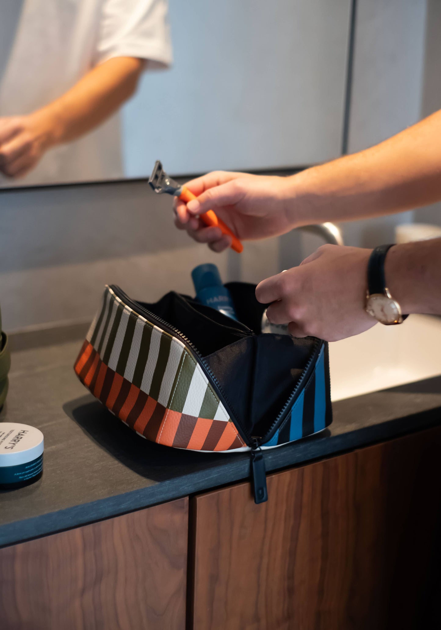 Stripe Diagonal Zip Large Washbag