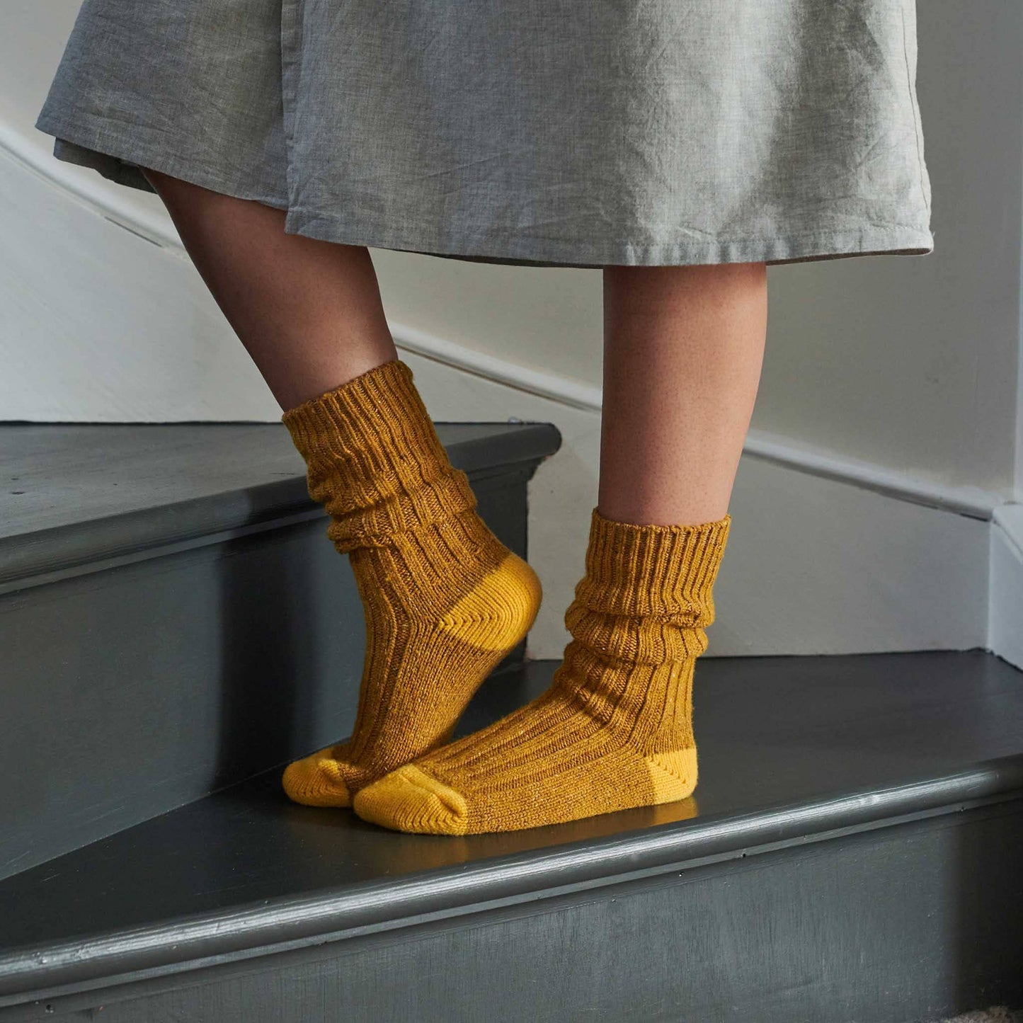 Unisex Recycled Silk Blend Ribbed Socks